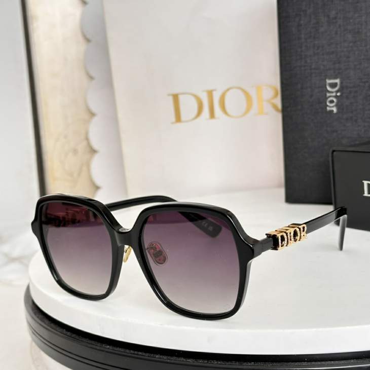 Picture of Dior Sunglasses _SKUfw76364532fw